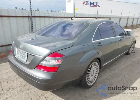 2007 Mercedes-Benz S 550 from USA, damaged, VIN WDDNG71X67A029311